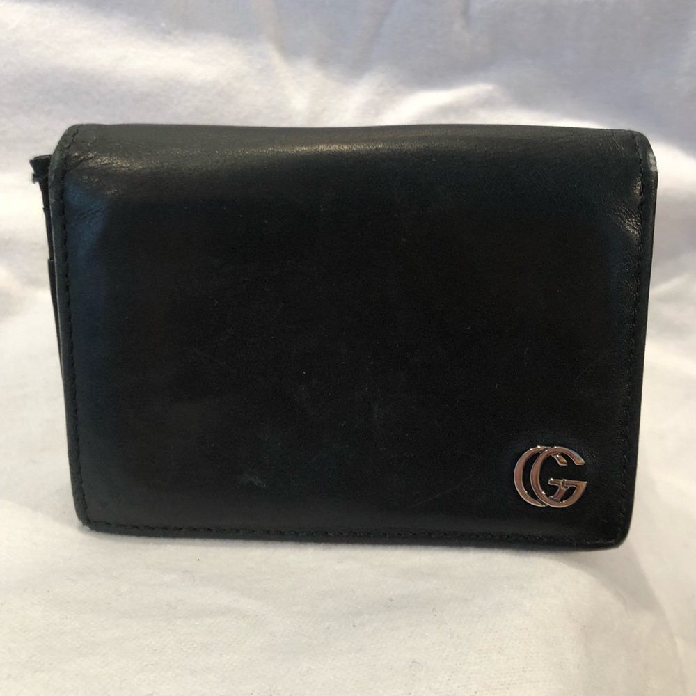 Gucci Black small credit card or wallet